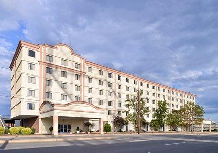 Quality Inn And Suites Conference Center Richmond Eksteriør bilde