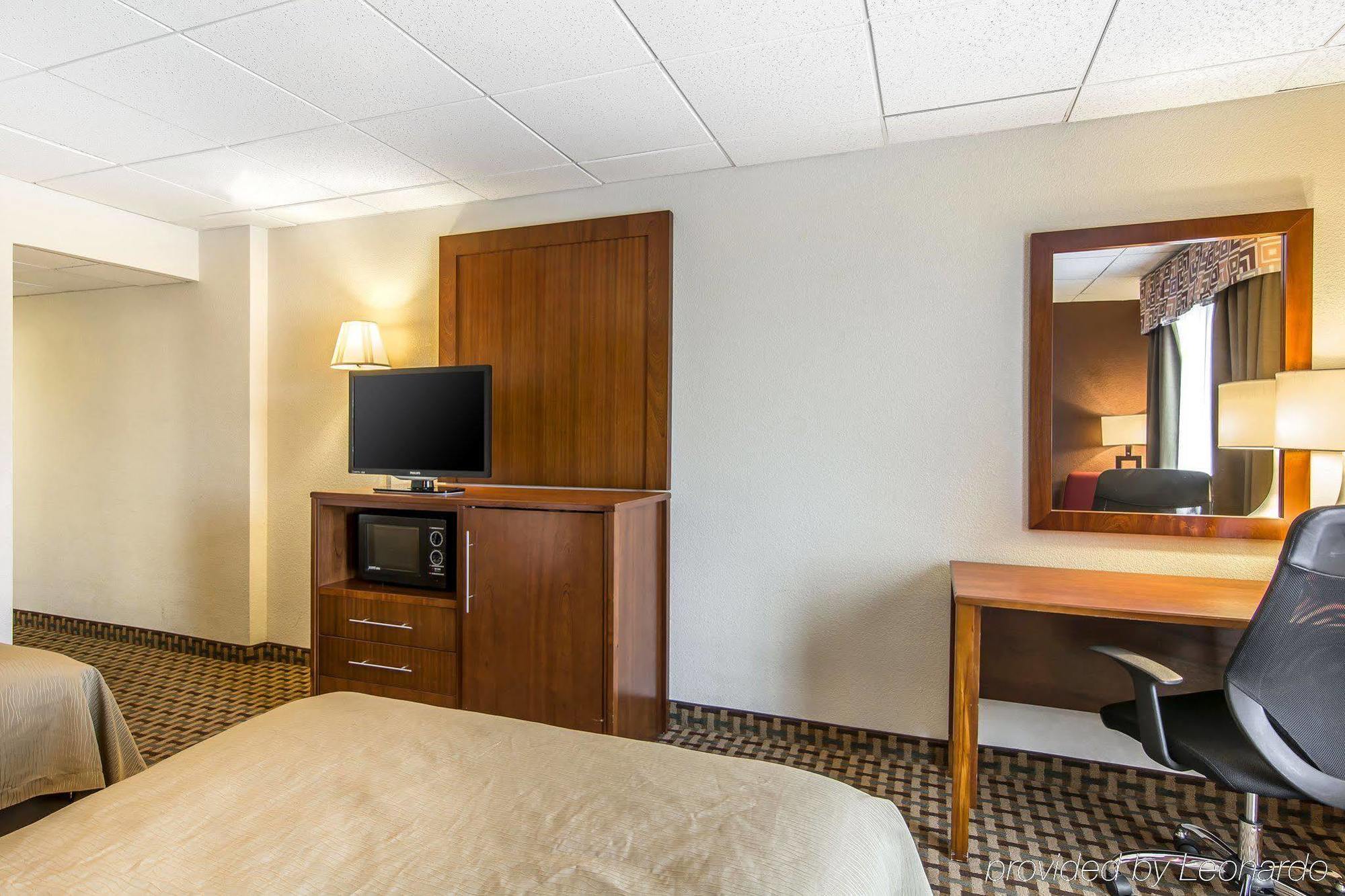 Quality Inn And Suites Conference Center Richmond Eksteriør bilde