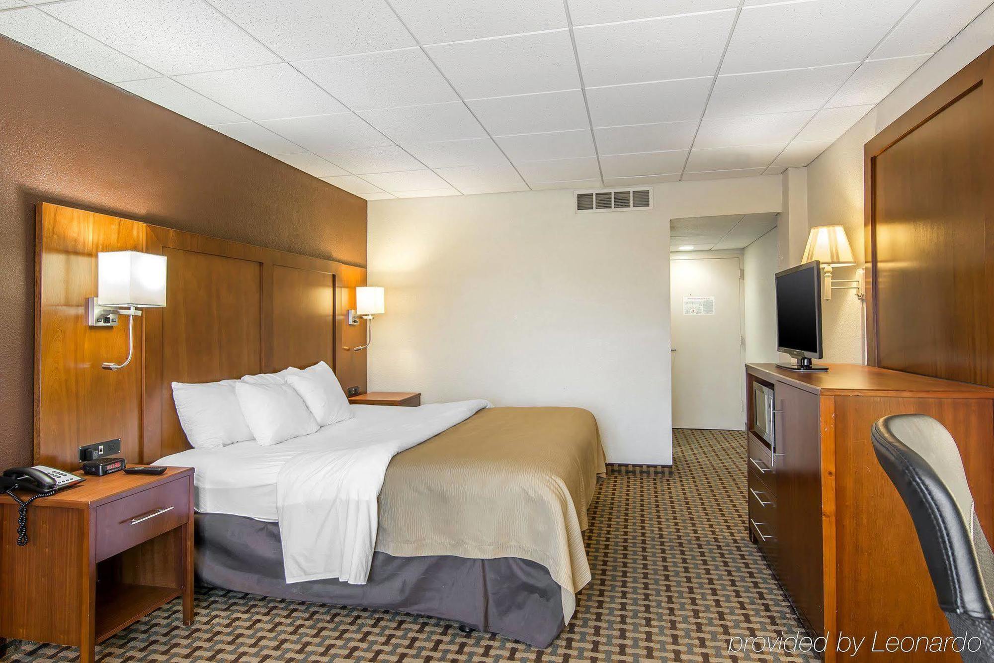 Quality Inn And Suites Conference Center Richmond Eksteriør bilde