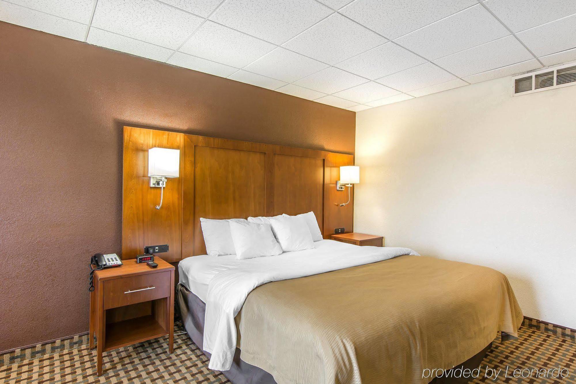 Quality Inn And Suites Conference Center Richmond Eksteriør bilde