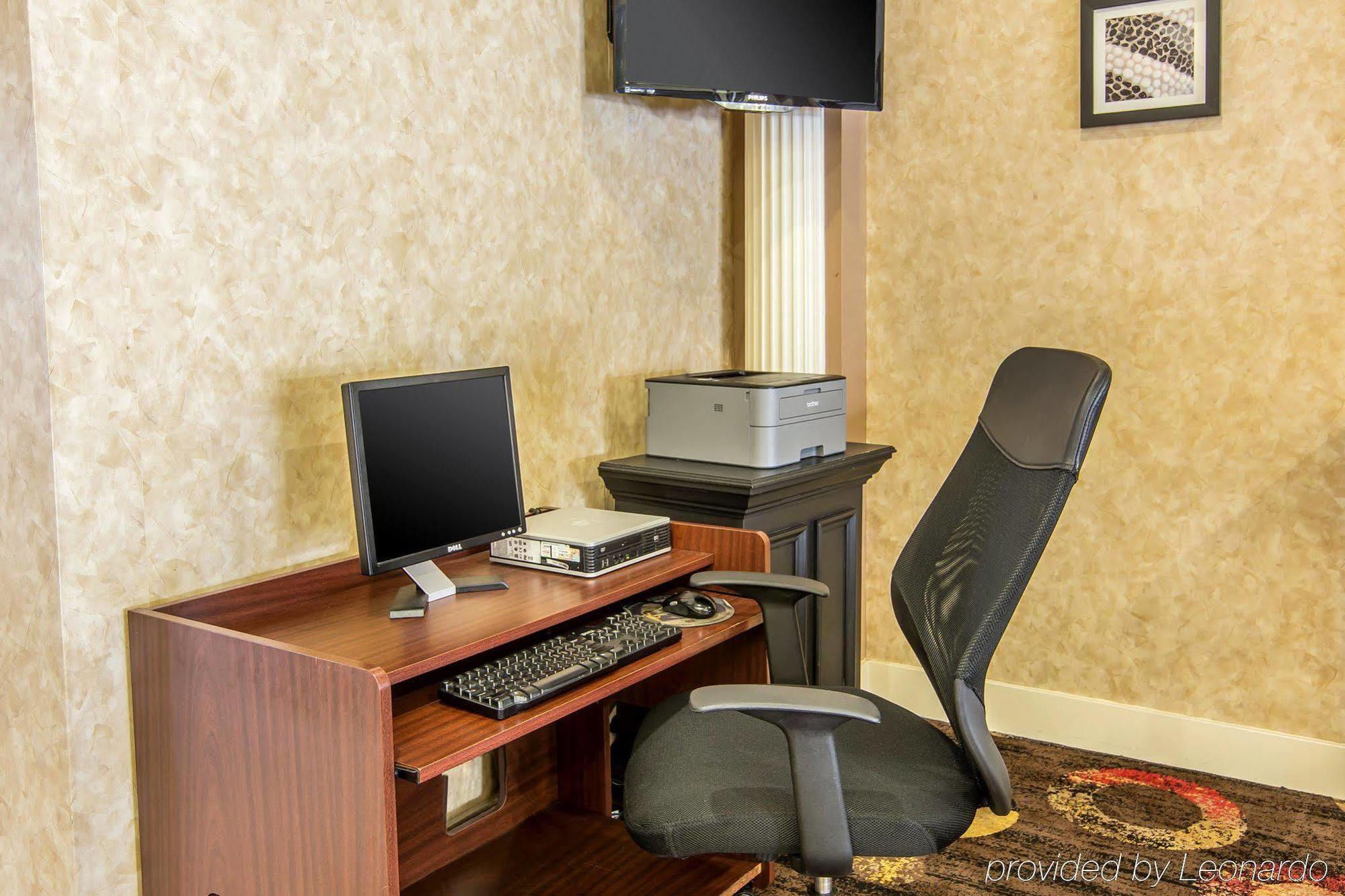 Quality Inn And Suites Conference Center Richmond Eksteriør bilde